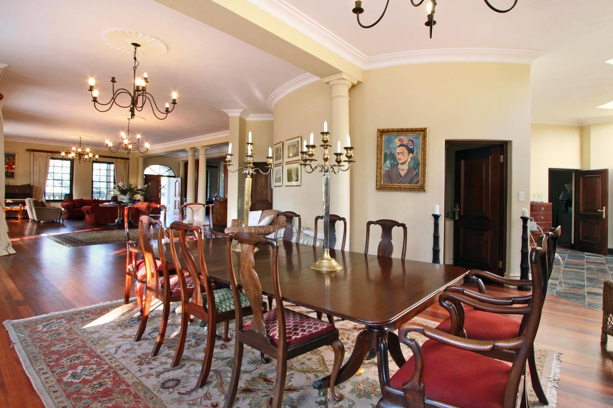 Ibis House 4* Cape Town