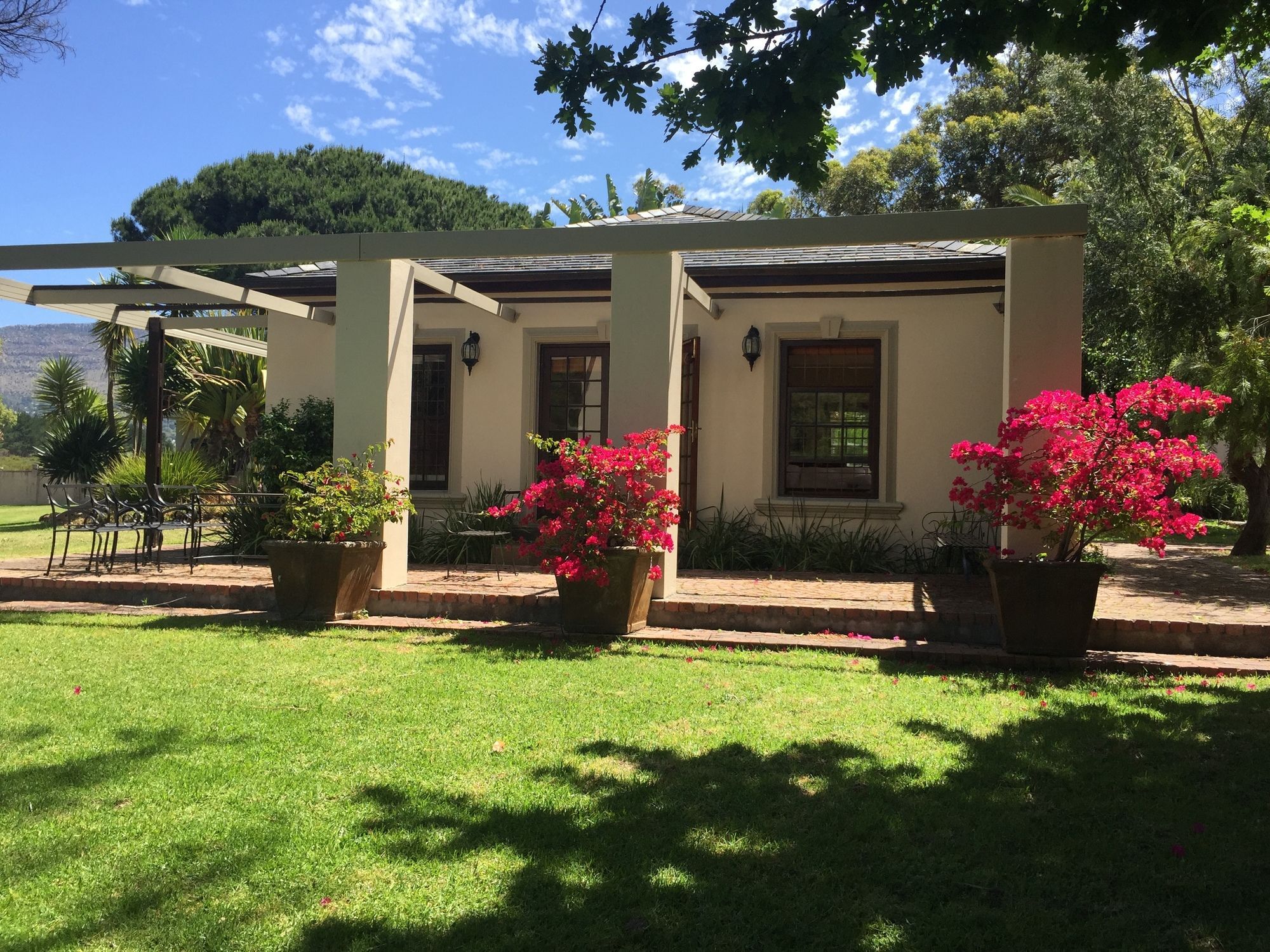 Ibis House Gasthof